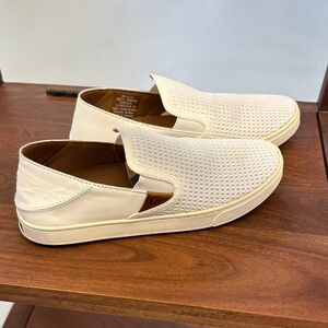 Women’s Olukai Pehuea white